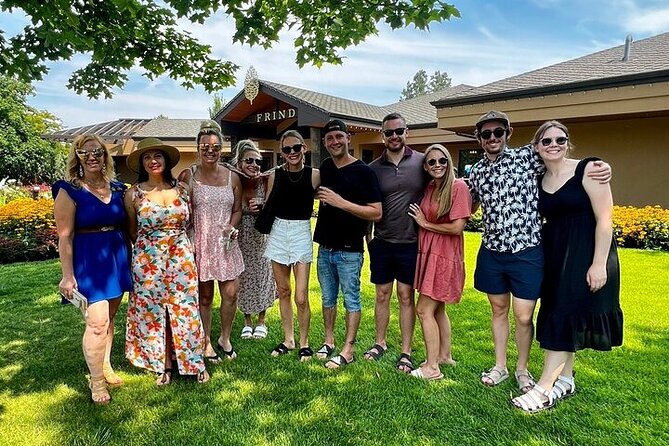 Signature Wine & Boat Tour in Kelowna - Discover the Ultimate Kelowna Day with the Signature Wine & Boat Tour