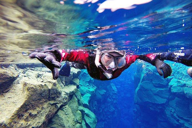 Silfra Drysuit Snorkeling Tour with Free Photos - From Reykjavik - Expert Guides and Supportive Staff
