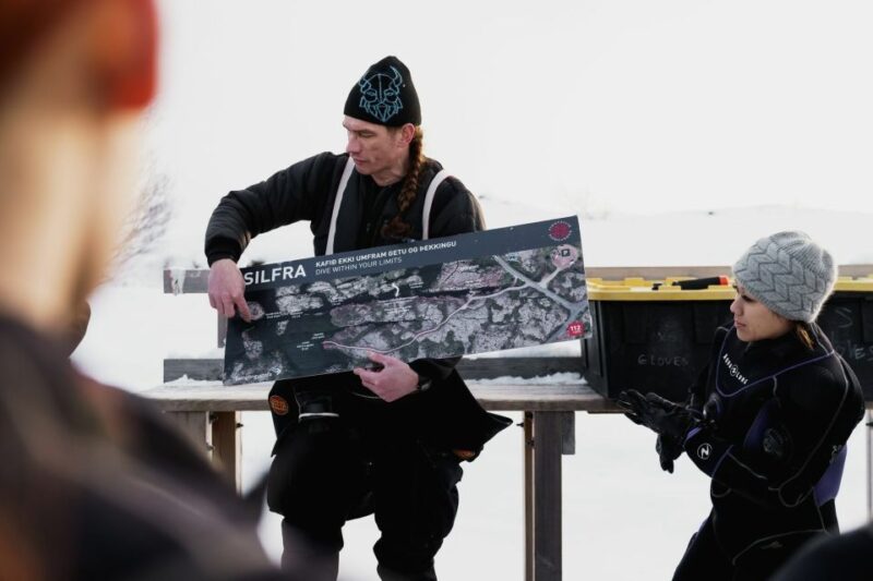 Silfra: Half-Day Snorkeling Day Trip with Underwater Photos - Snorkeling in Silfra: An Experience Between Continents