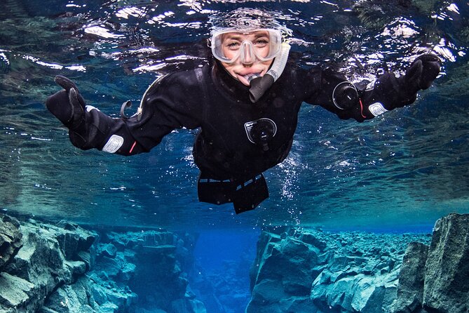 Silfra: Snorkeling Between Tectonic Plates - meet on location - Discover the Unique Opportunity to Snorkel Between Continents in Iceland