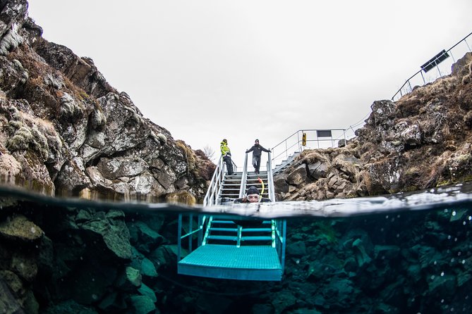Silfra: Snorkeling Between Tectonic Plates - meet on location - Post-Snorkel Warmth with Hot Chocolate and Cookies