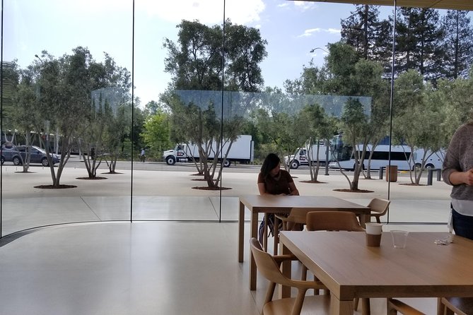 Silicon Valley Private Tour - The Historic Hewlett-Packard Garage – The Birthplace of Silicon Valley