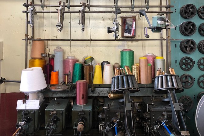 Silk Tour in Lyon - Exploring Croix-Rousse’s Traboules and Hidden Passageways