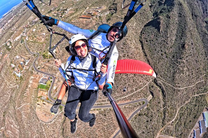 SILVER 1000m paragliding tandem flight above South Tenerife - The Convenient Pickup from Costa Adeje in a Luxury Van