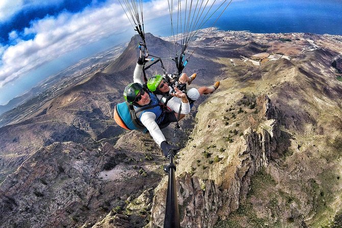 SILVER 1000m paragliding tandem flight above South Tenerife - The Optional Extras: Photos and Video Footage