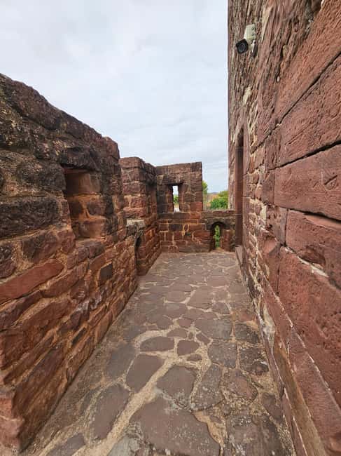 Silves: Morning Walking Tour with Local Guide - Key Points