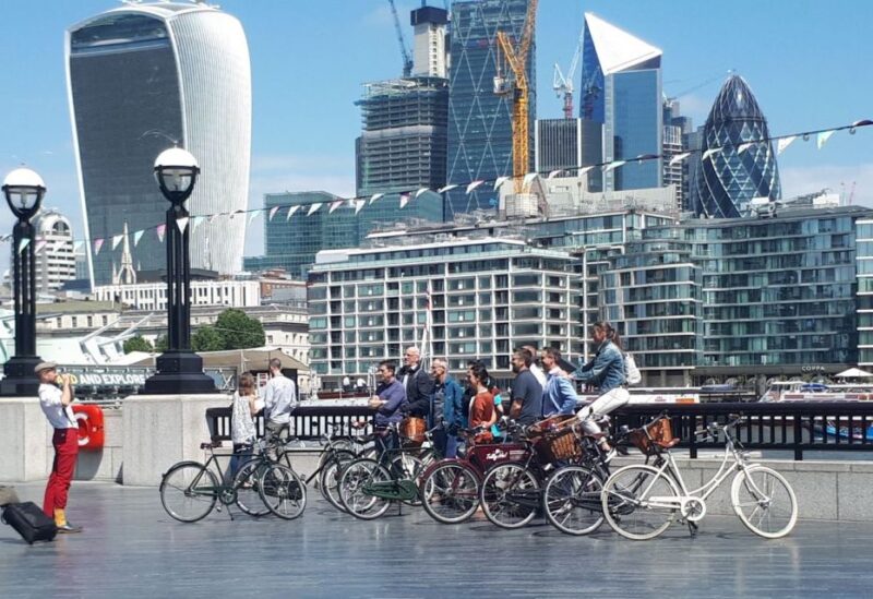 Sin & Salvation: River Thames Bike Tour - The Historic Send-Off of the Mayflower Ship