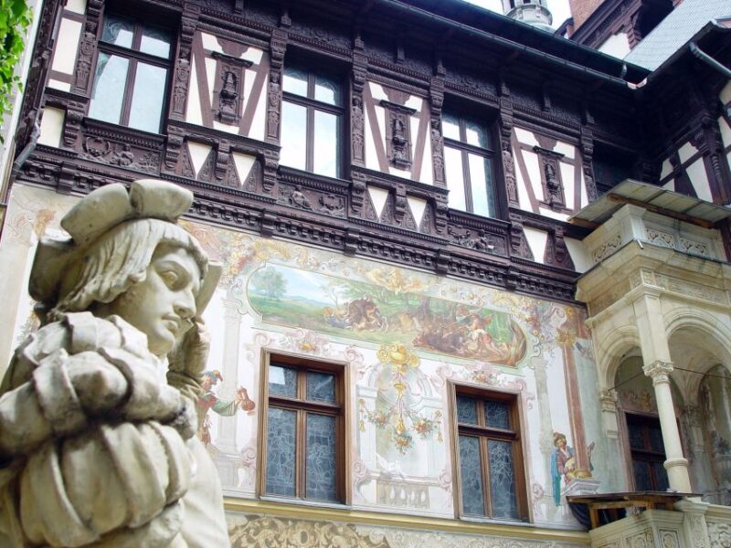 Sinaia: Pele Castle Tour with An Expert Guide - Accessibility and Practical Details