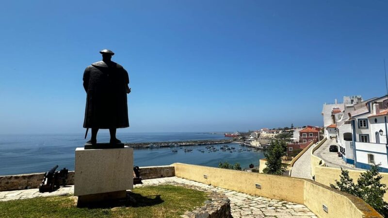 Sines and Porto Covo: discover Costa Vicentina with a local - Visiting Praia dos Buzinhos: A Coastal Spot for Relaxation