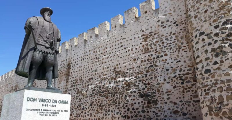 Sines: Tour of the historic center, museum & castle of Sines - Exploring Sines Castle and Its Walls