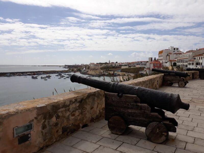 Sines: Tour of the historic center, museum & castle of Sines - Walking Through the Historic Streets of Sines
