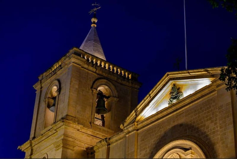 SINFUL SECRETS OF VALLETTA - Blood, Booty and Courtesans - The Role of the Costumed Guide in Bringing Valletta to Life