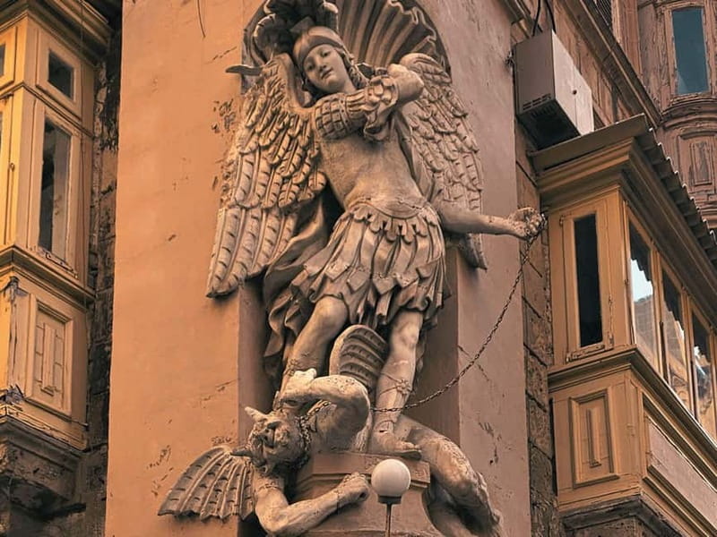 SINFUL SECRETS OF VALLETTA - Blood, Booty and Courtesans - The Atmosphere and Pacing of the Tour