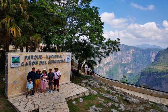 Sink Canyon, Viewpoints and Chiapa de Corzo. - Key Points