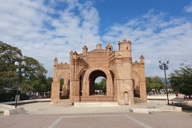 Sink Canyon, Viewpoints and Chiapa de Corzo. - The Boat Ride Along the Grijalva River