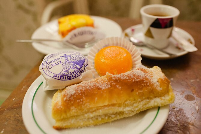 Sintra by heart - private Tour with train trip from Lisbon - Walking Tour of Sintra’s Palaces and Streets