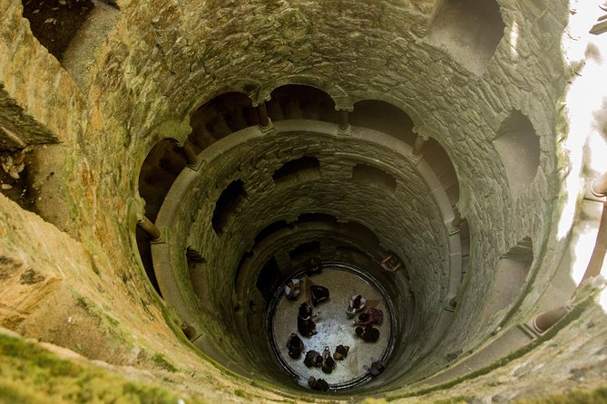 Sintra & Cascais Private Tour a Dreamlike Experience - Lunch and Leisure in Cascais