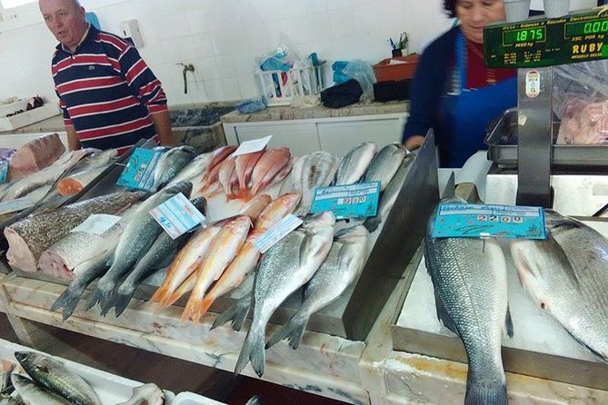 Sintra & Cascais Private Tour from Lisbon + Dinosaur footprints on the beach! - Visiting Parque e Palacio de Monserrate