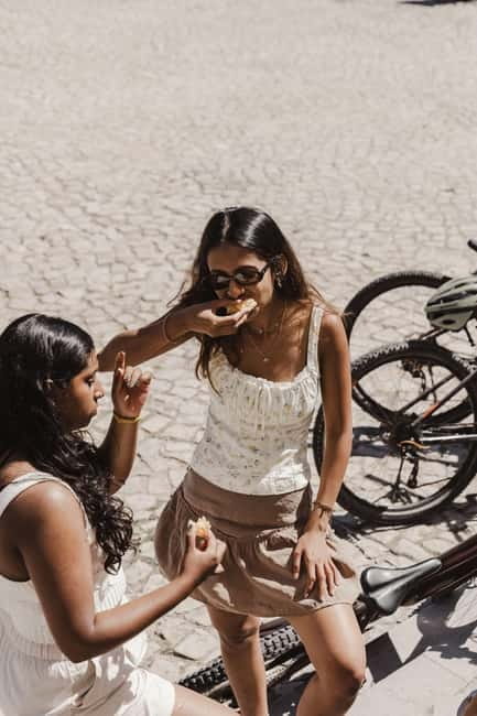 Sintra: E-bike tours of the incredible landscapes - From the Sintra Town Center to the Pena Palace