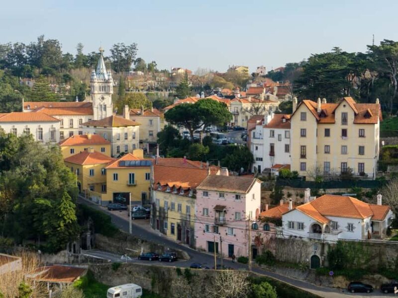 Sintra - Half Day Exclusive Tour - Discovering the Vibrant Palácio Nacional da Pena