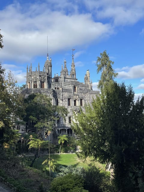 Sintra Highlights: Private Local Tour - Palaces & Views - Exploring Sintra’s Mountain of Palaces and Mysteries