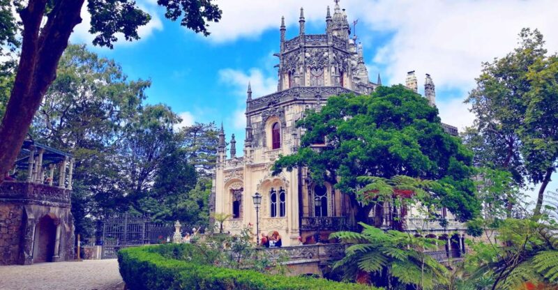 Sintra: Immersive Guided Walking Tour w/ Quinta da Regaleira - Key Points