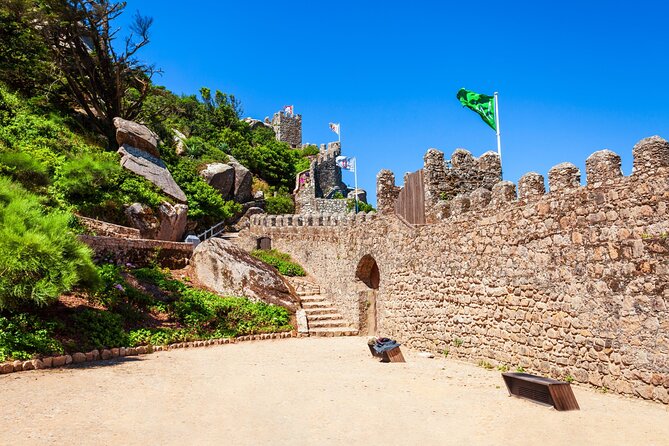 Sintra: Moorish Castle Entrance E-Ticket with Audio Guide - Meeting Points and Visiting Hours