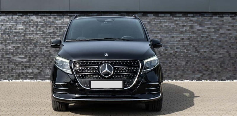 Sintra: Pena Palace & Coastal Wonders Day Tour with Tickets - Seamless Logistics and Comfortable Transportation