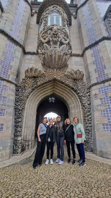 Sintra: Private Half-Day Tour + Wine Welcome - The Guide and Tour Logistics