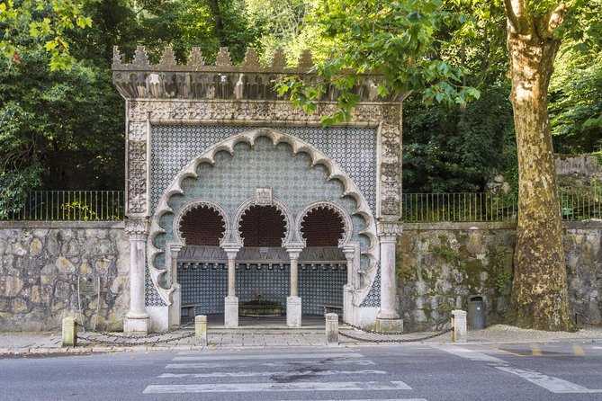Sintra Private Tour from Lisbon - Guides and Personalities