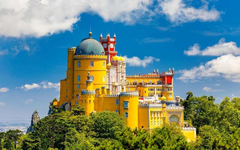 Sintra: Tour With a Local Guide - Key Points