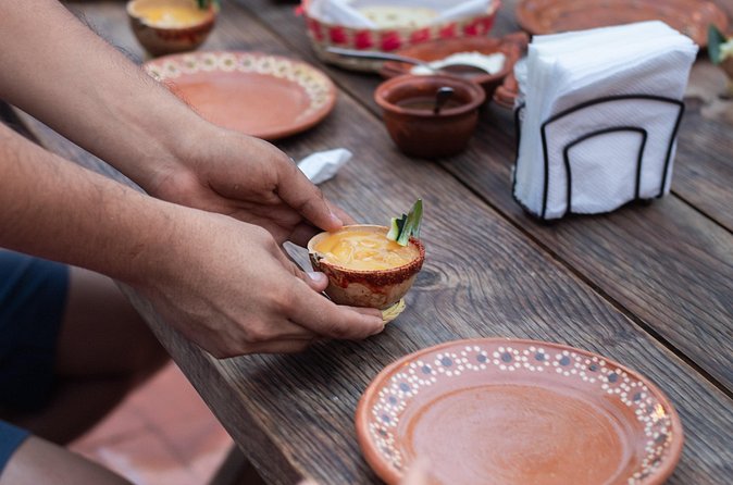 Sips and Smiles Walking Experience - Logistics: Meeting Point and Accessibility