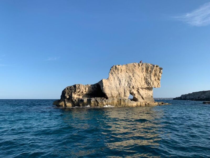 Siracusa: 2h ortigia+grotte marine+frutta+prosecco+snorkelin - Fresh Fruit, Prosecco, and Relaxing Waterside Moments