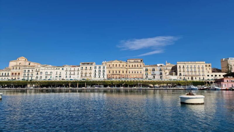 Siracusa: Ortigia & Sea Caves 1h Swim Stop, Prosecco & Fruit - Exploring the Sea Caves Along the Syracuse Coast