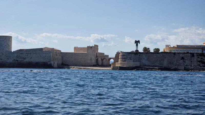 Siracusa: Ortigia +sea caves +fishing experience - Key Points