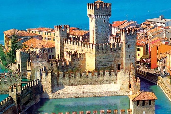 Sirmione & Verona, Lake Garda, private guided tour from Milan - Visiting Juliet’s House and Verona’s Castle