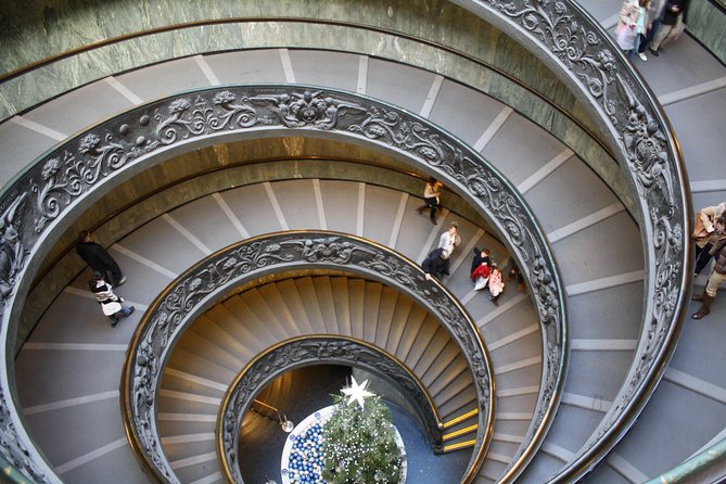 Sistine Chapel, Vatican Museum and Basilica Small Group Tour - Discover the Sistine Chapels Iconic Frescoes