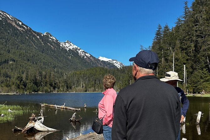 Sitka's Favorite Sites Private Land Tour for 6 (Meal option avail - Discover Sitka’s Best with a Private Land Tour for Up to 7 People