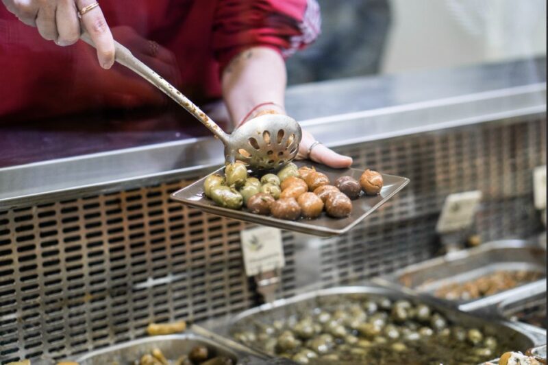 Sizzle & Savor: Seville's Tapa Expedition - Pacing and Duration of the Tour