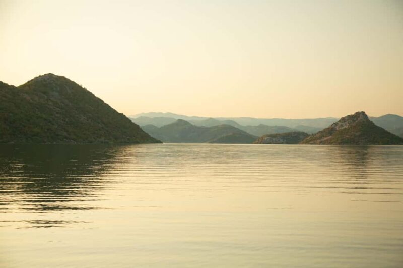 Skadar Lake: Individual Kayaking, hidden canals and swimming - Tour Itinerary and Highlights
