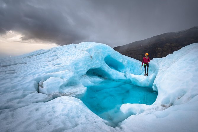 Skaftafell: 4h Small Group Glacier Hike with Guide and Transfer - Sustainable Travel: Emissions Offset and Local Support