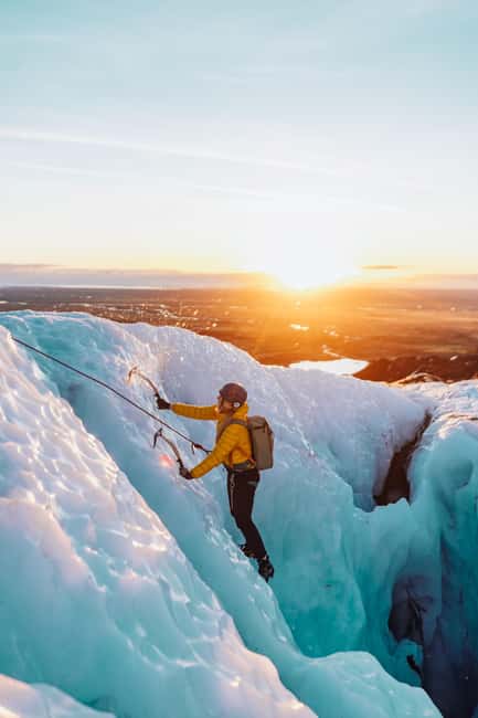 Skaftafell: Glacier XTreme - Hike & Ice Climbing Adventure - Exciting Glacier Adventure on Vatnajökull with Arctic Adventures