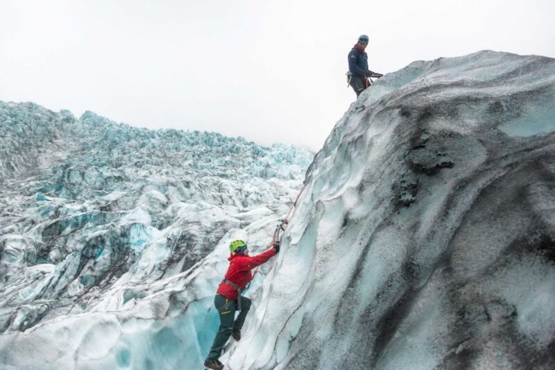 Skaftafell National Park: Falljokull Ice Climb and Hike - The 30-Minute Safety Briefing and Preparation at Vatnajökull