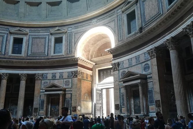 sketching Rome , package price - Logistics: Meeting Point and Group Size