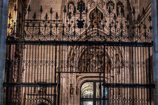 Skip the Line Admission Ticket to Cathedral of Segovia - Climbing the Bell Tower: A Narrow but Rewarding Experience