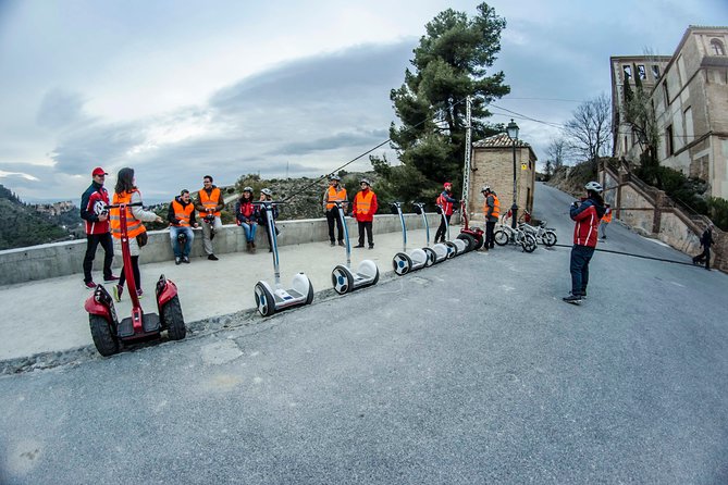Skip-the-Line Alhambra with Albaicin, Sacromonte by Segway/Bike - The Unique Experience of Sacromontes Cave Homes