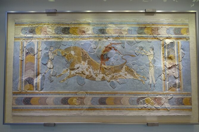 Skip the Line-Archaeol Museum/Knossos Palace-Private Guided Tour - Strolling Through the City of Heraklion: A Blend of Old and New