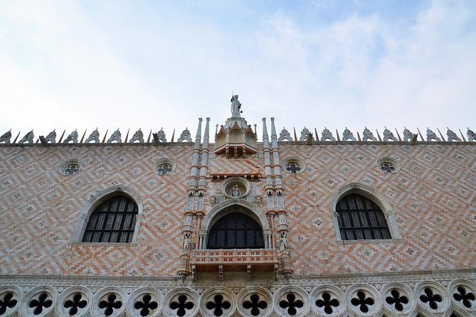 Skip the Line: Best of Venice Private Tour Including San Marco Doges' Palace and Gondola Ride - Venice’s Hidden Corners and Off-the-Beaten-Path Sights