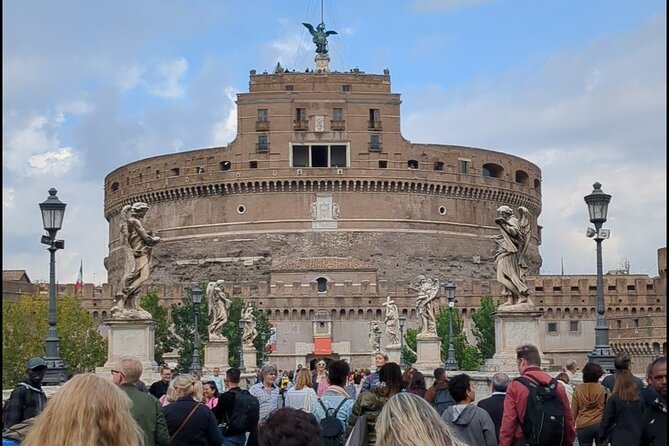 Skip the line Castel Sant'Angelo Tour tiered price - Meeting Point and Tour Logistics