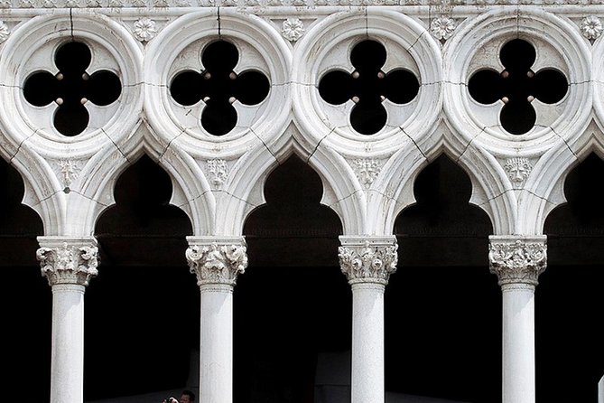 Skip the Line: Doge's Palace Guided Tour in Venice - Highlighting Famous Artworks by Tintoretto and Veronese